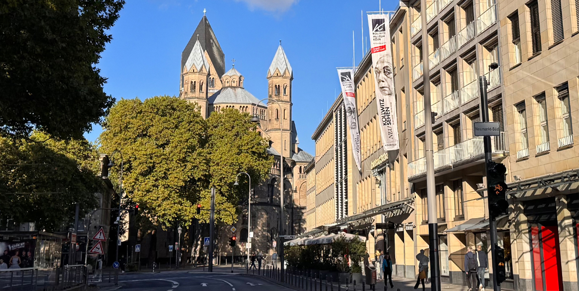 Le Käthe Kollwitz Museum Köln se trouve en plein centre-ville, dans le passage Neumarkt, non loin de l’église romane des Saints-Apôtres. 