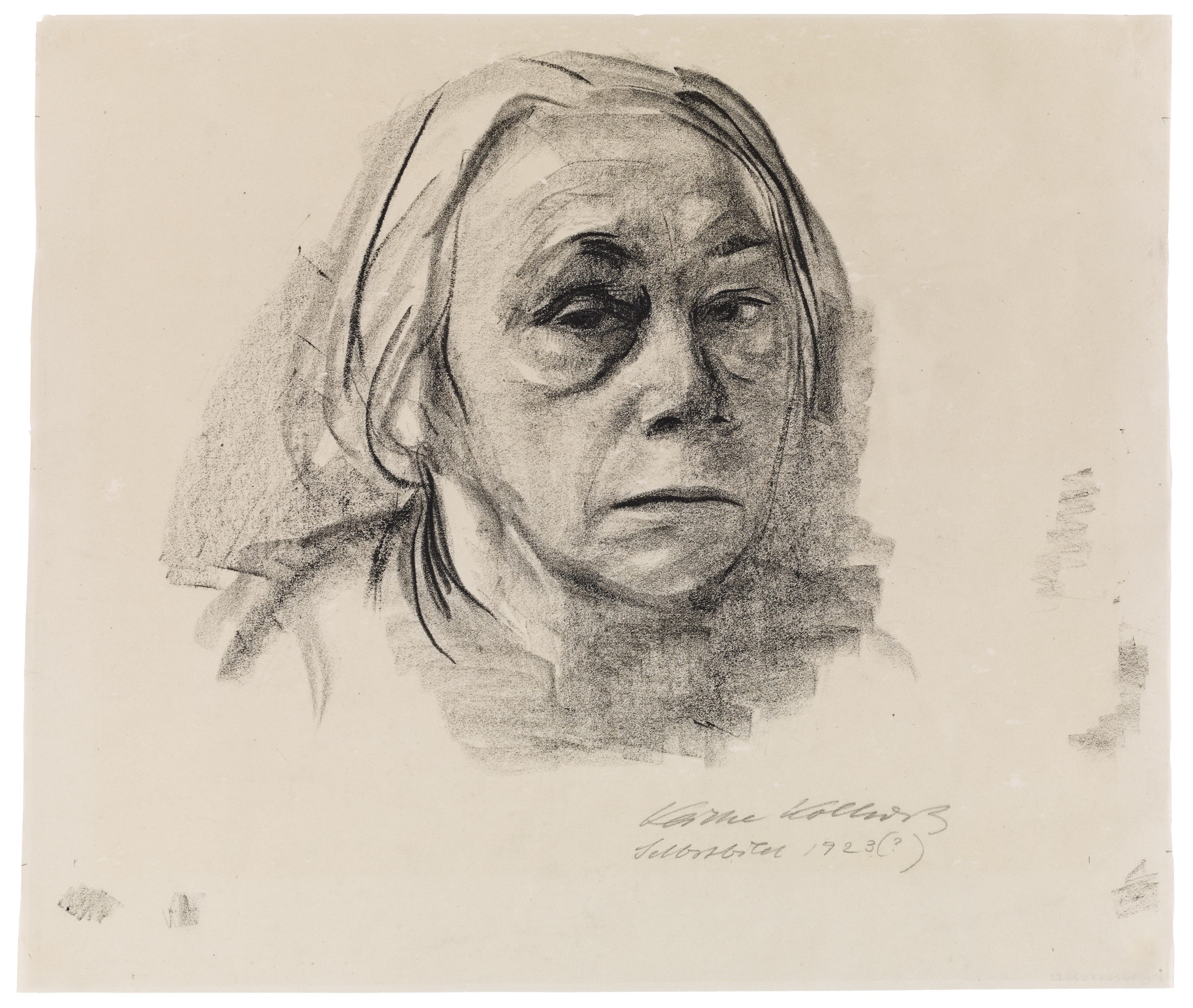 Käthe Kollwitz, Selbstbildnis en face, 1923, Kohle auf gebräuntem Transparentpapier, 378 x 447 mm, NT 988, Kollwitz Museum Köln, Inv. Nr. 70200/02053.