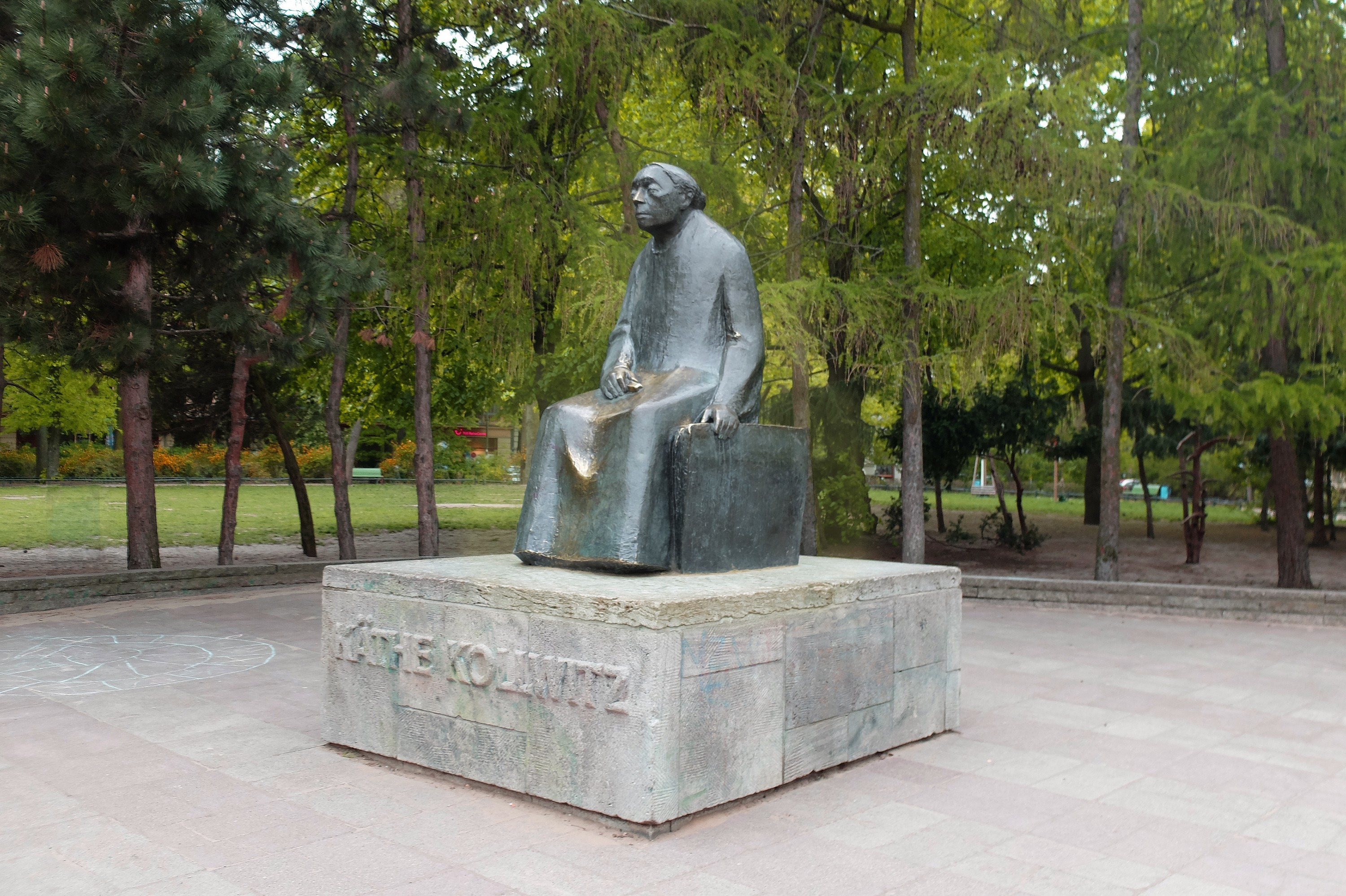 Gustav Seitz, Denkmal Käthe Kollwitz, Bronze, Kollwitz-Platz, Prenzlauer Berg, Berlin © Kollwitz Museum Köln, Foto: Inge Zimmermann 2017