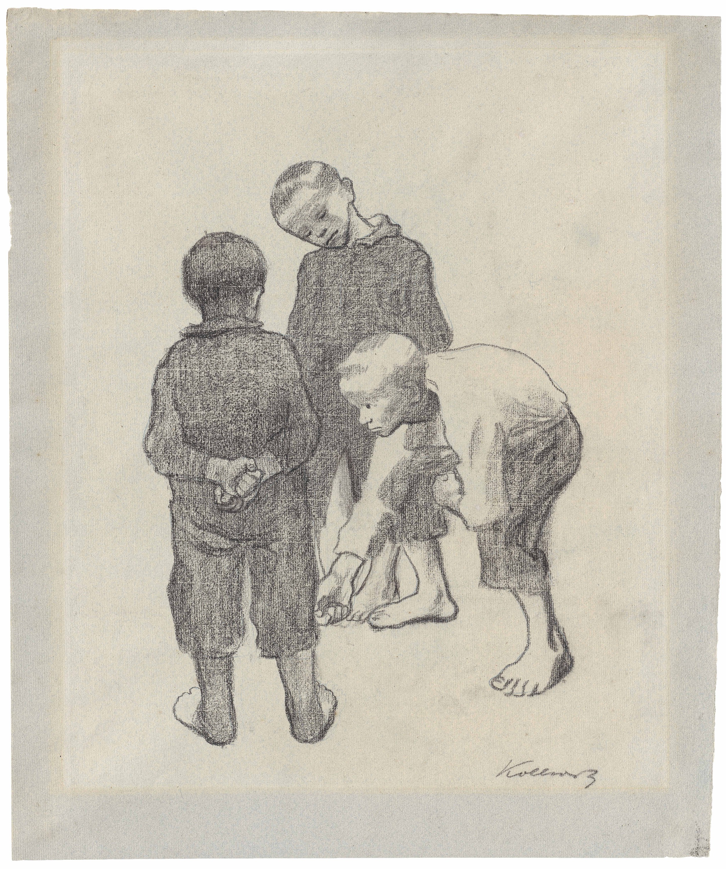 Käthe Kollwitz, Drei Knaben beim Murmelspiel, um 1909/10, schwarze Kreide, auf holländischem Bütten, 568 x 478 mm, NT 581, Kollwitz Museum Köln, Inv. Nr. 70200/07006.