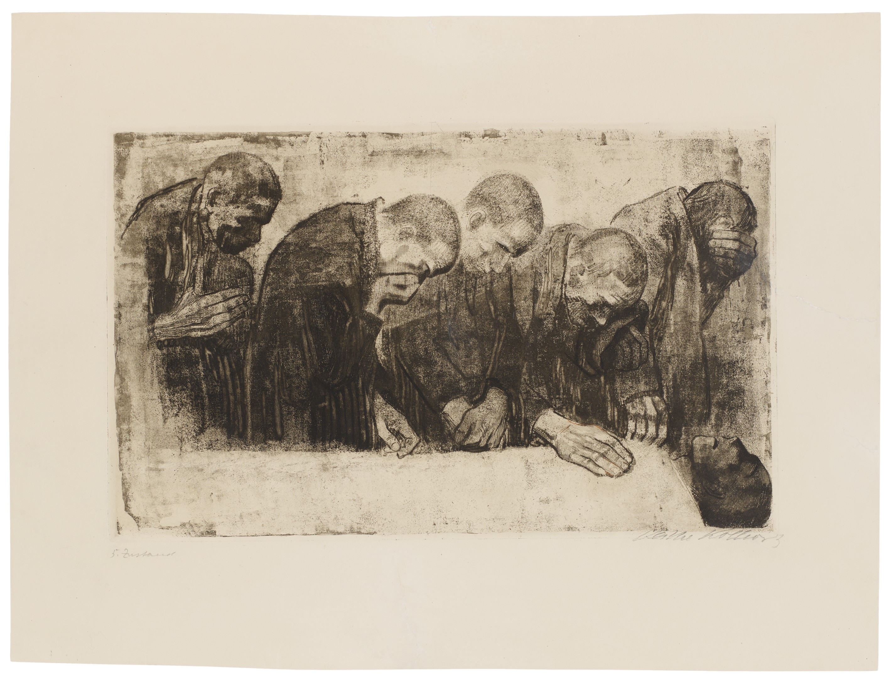 Käthe Kollwitz, Gedenkblatt für Karl Liebknecht, verworfene erste Fassung, 1919, Strichätzung, Aquatinta, Schmirgel, Reservage und Vernis mou mit Durchdruck von Bütten, 335 x 535 mm, Kn 145 V, Kollwitz Museum Köln, Inv. Nr. 70300/96003. 