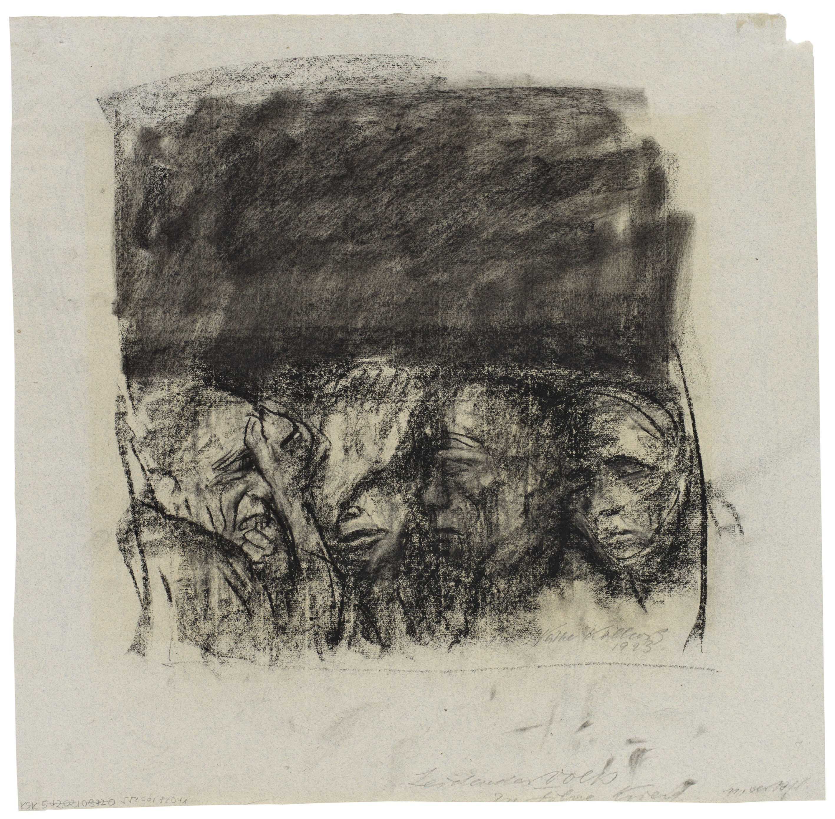 Käthe Kollwitz, Das Volk, 1923, schwarze Kreide auf blauem Ingres-Bütten, 442 x 455 mm, NT 972, Kollwitz Museum Köln, Inv. Nr. 70200/83041.